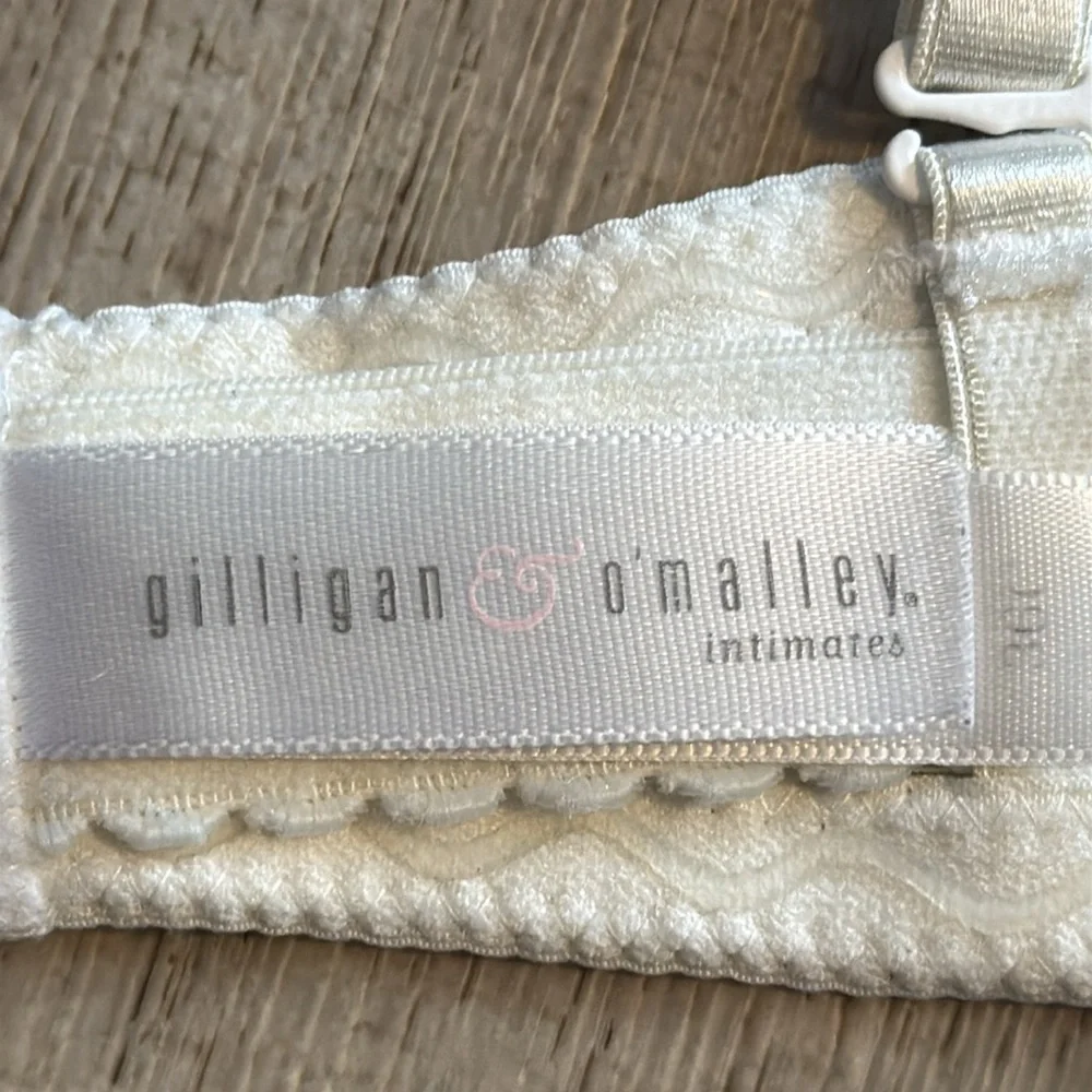 GILLIGAN & O’MALLEY- bra -size 36C‎
